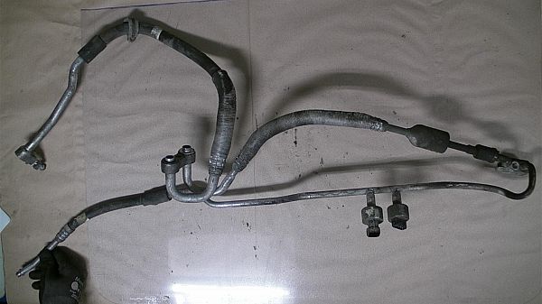 Air conditioning pipe / hose OPEL VECTRA B Estate (J96)