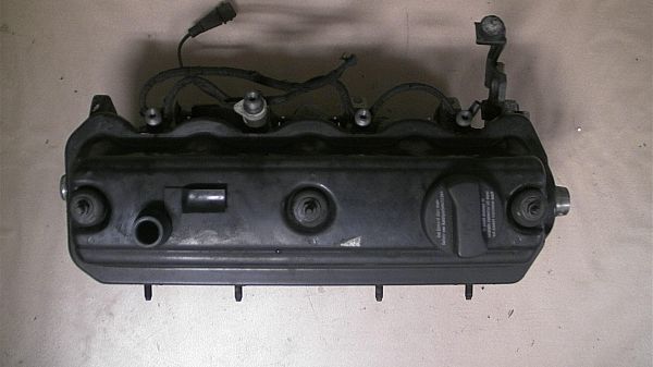 Głowica cylindra VW PASSAT (3B2)