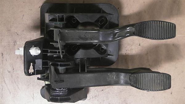 Pedal mounting - complete FIAT PANDA (169_)