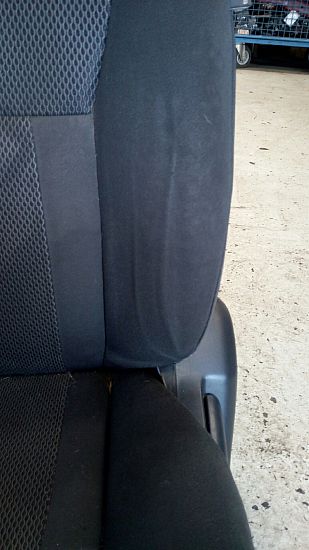 Front seats - 4 doors TOYOTA RAV 4 Mk II (_A2_)