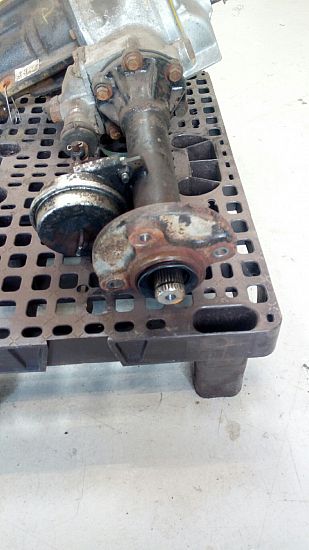 Front axle assembly lump - 4wd FORD