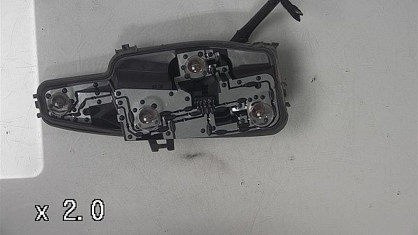 Oprawki/wkłady lamp PEUGEOT