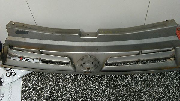 Grill / gitter NISSAN PRIMASTAR Box (X83)