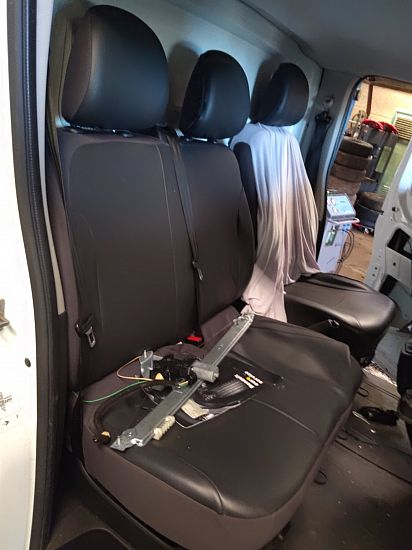 Doppelsitz RENAULT TRAFIC III Van (FG_)