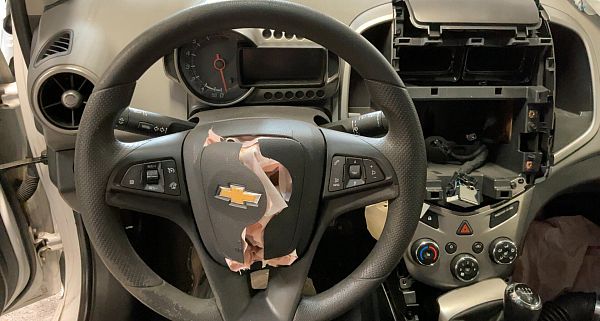 Rat (airbag medfølger ikke) CHEVROLET AVEO Hatchback (T300)