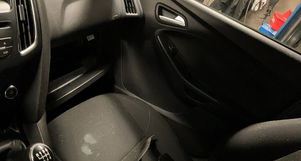 Handskerum FORD FOCUS III Turnier