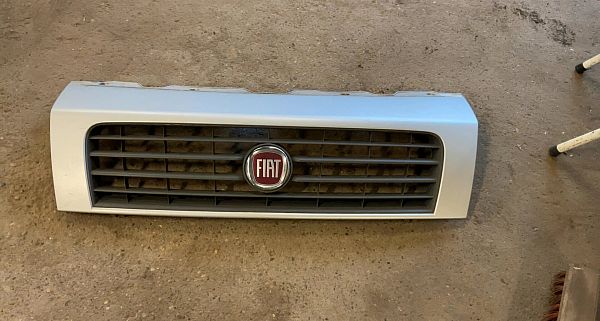Grill / gitter FIAT DUCATO Box (250_, 290_)
