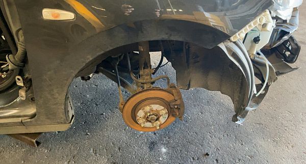 Spindel for MITSUBISHI MIRAGE / SPACE STAR Hatchback (A0_A)