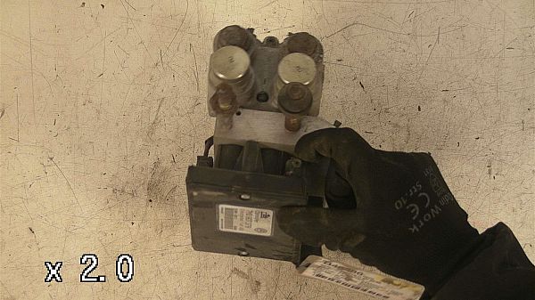 ABS Pumpe VW POLO (6N1)