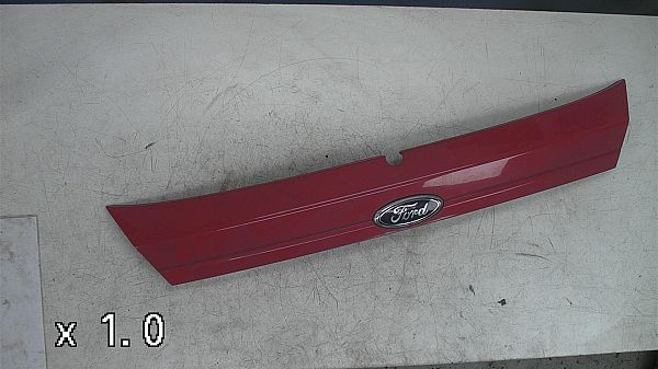 Afdekplaat achter FORD FIESTA VI (CB1, CCN)