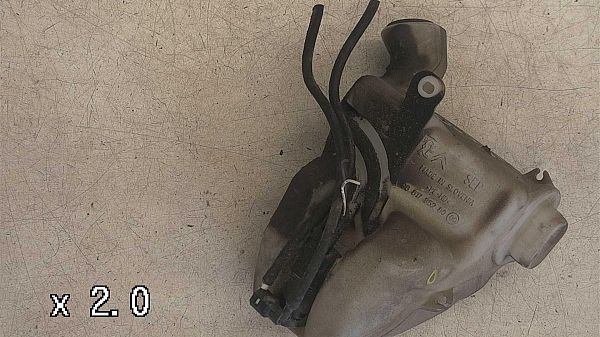 moteur et réservoir d'eau essuie glace CITROËN C3 Picasso (SH_)