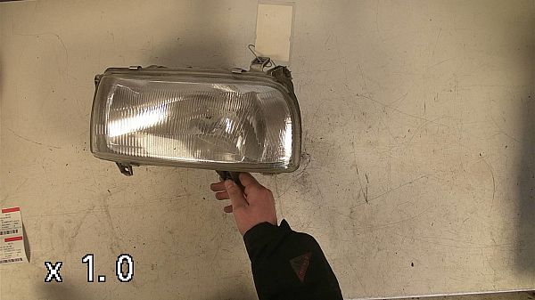 Światła / Lampy przednie VW VENTO (1H2)
