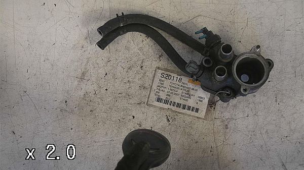 Thermostat casing TOYOTA AVENSIS (_T22_)