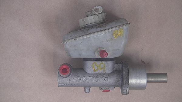 Hauptbremszylinder SAAB