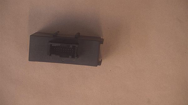 Relay - electrical screen control PEUGEOT 406 (8B)