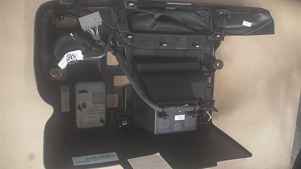 Mittelkonsole waagerecht FORD TRANSIT CONNECT V408 Box