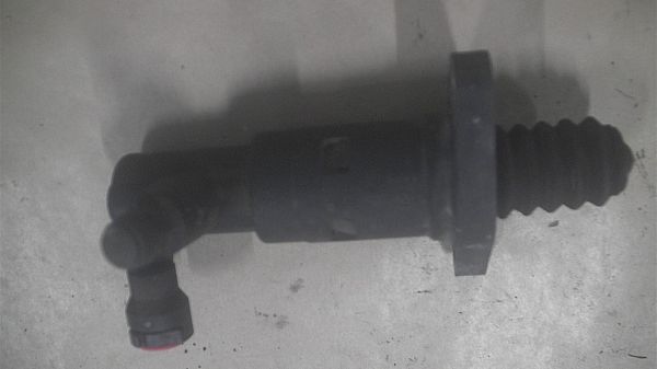 Koppeling hulp cilinder of Druklager VW FOX Hatchback (5Z1, 5Z3, 5Z4)