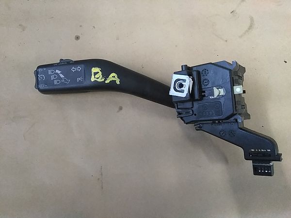 Bryter ratt blinklys / lys VW TOURAN (1T1, 1T2)
