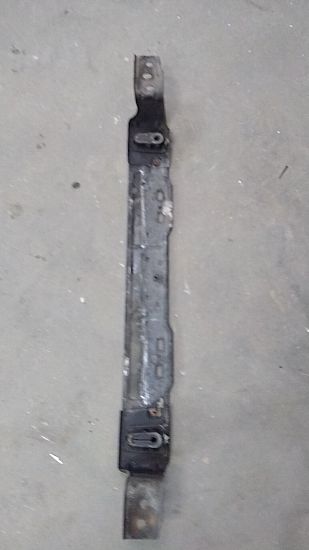 Lower radiator support