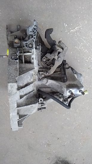 Schaltgetriebe DACIA SANDERO II