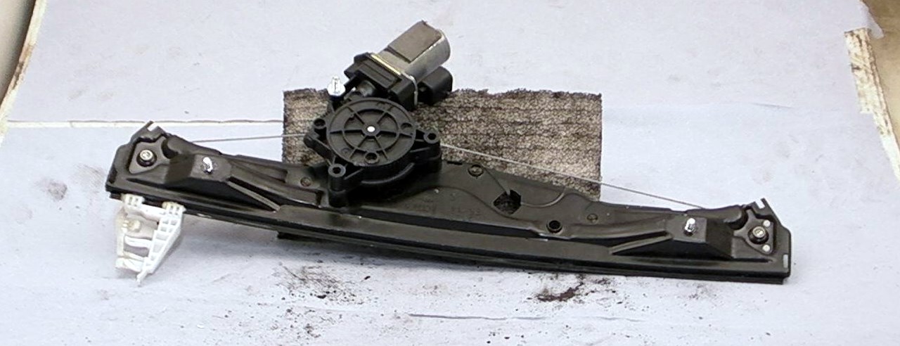 Fensterhebermotor FORD KA (RU8)