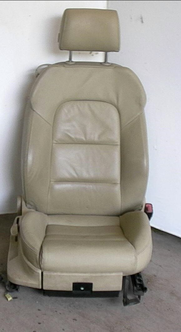 Fotele przednie – 2 drzwi AUDI A3 Convertible (8P7)