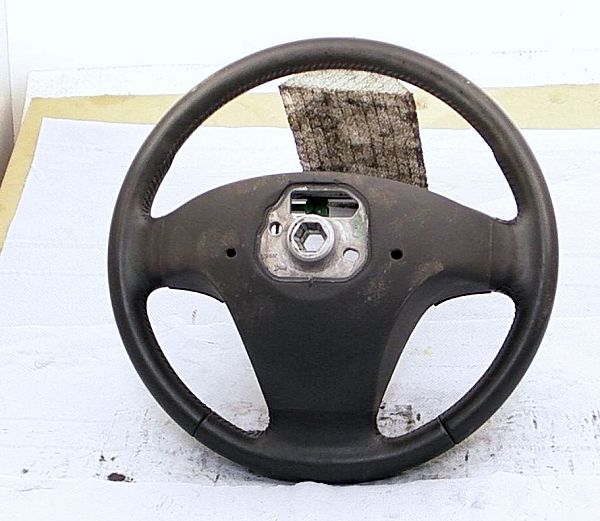 Steering wheel - airbag type (airbag not included) VOLVO V50 (545)