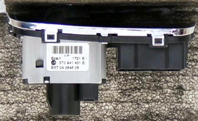 Switch - light SKODA SUPERB II (3T4)