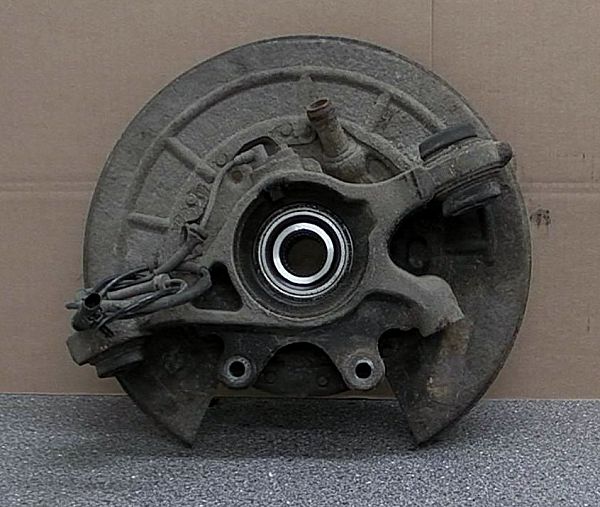 Spindle - rear LAND ROVER DISCOVERY IV (L319)