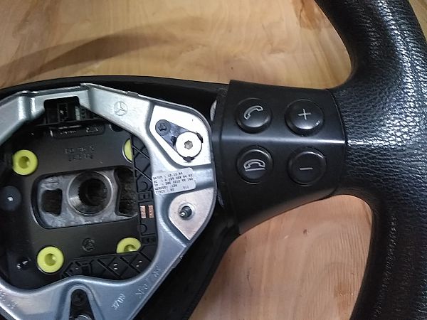 Steering wheel - airbag type (airbag not included) MERCEDES-BENZ A-CLASS (W169)