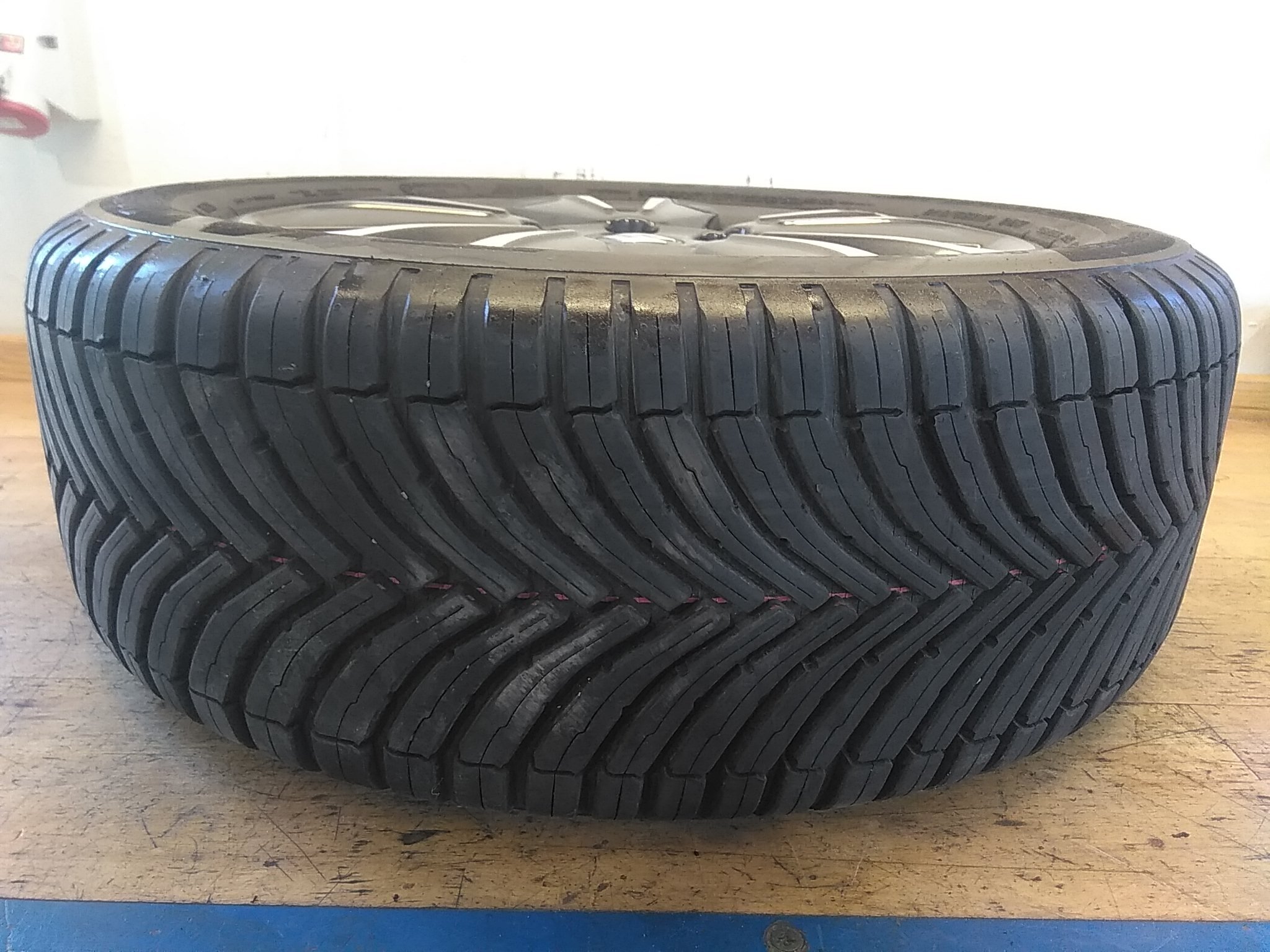 Suzuki VITARA (LY) Steel rims with tires 43210-54P80-0BK