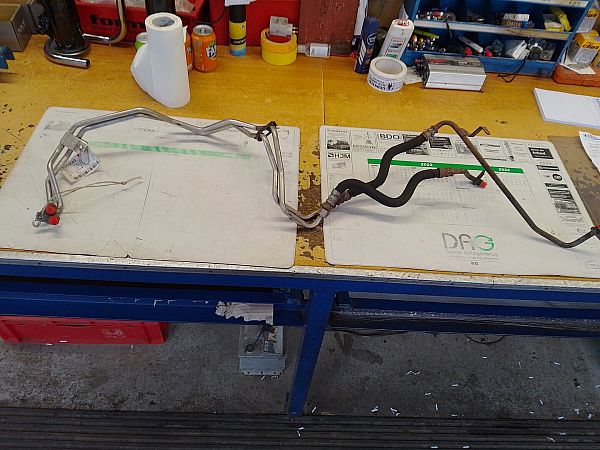 Tuyau refroidisseur huile AUDI A4 Avant (8K5, B8)