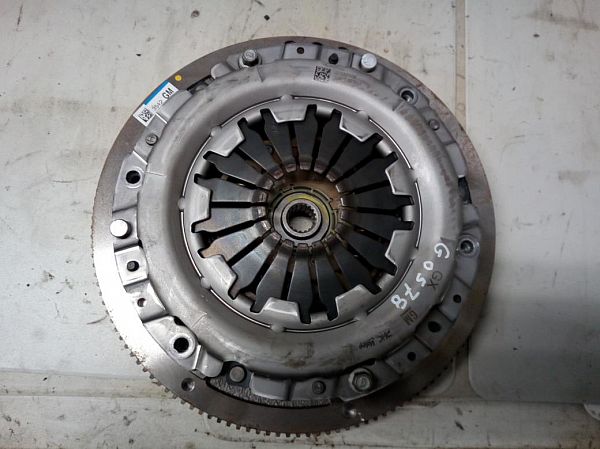 Flywheel + clutch OPEL KARL (C16)