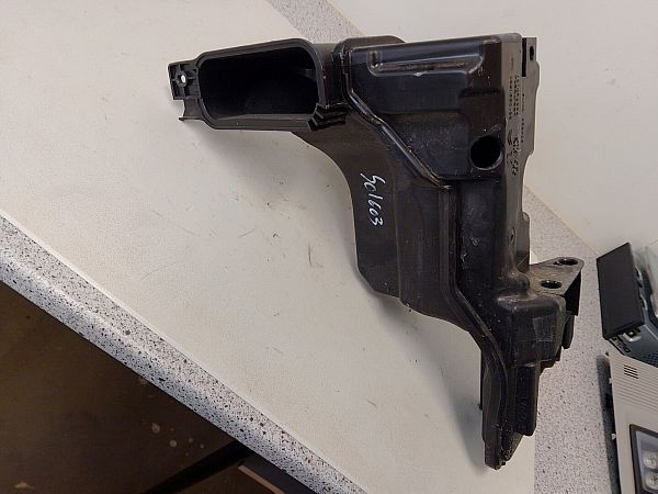 Luftindtagshus PEUGEOT PARTNER Box (K9)