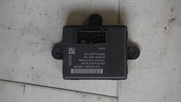 Diverse relais FORD C-MAX II (DXA/CB7, DXA/CEU)