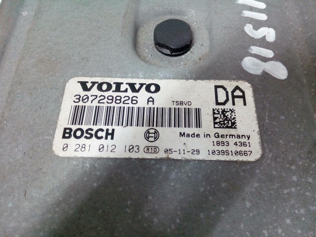 Volvo XC90 I (275) Engine control unit (ECU) 30729826A, 36002593