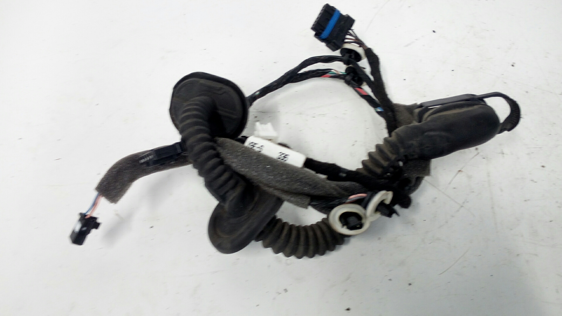 01M927365 Getriebe interner Kabelbaum 01M 095 096 G93 01M325283A für VW Audi Flachbandsensor Draht Shift Solenoid 01M927365 Getriebe interner Kabelbaum 01M 095 096 G93 01M325283A für VW Audi Flachbandsensor Draht Shift Solenoid
