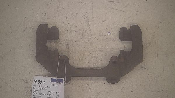 Bremsekaliber holder / bremseåg AUDI A6 Avant (4A5, C4)