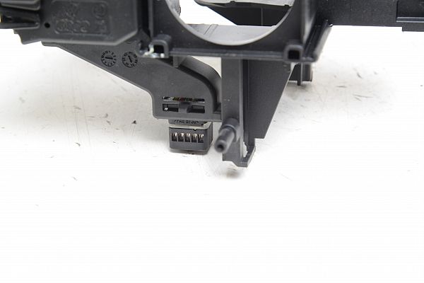 Bryter ratt blinklys / lys VW TOURAN (1T1, 1T2)