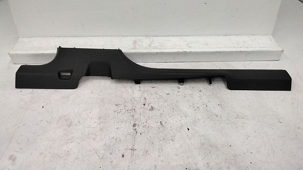 Front sill trim cover