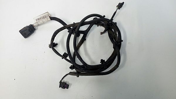 Wire network - rear VOLVO V60 I (155, 157)