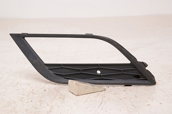 Bumper grille SEAT TOLEDO IV (KG3)