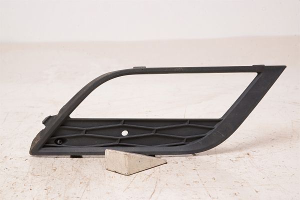 Bumper grille SEAT TOLEDO IV (KG3)