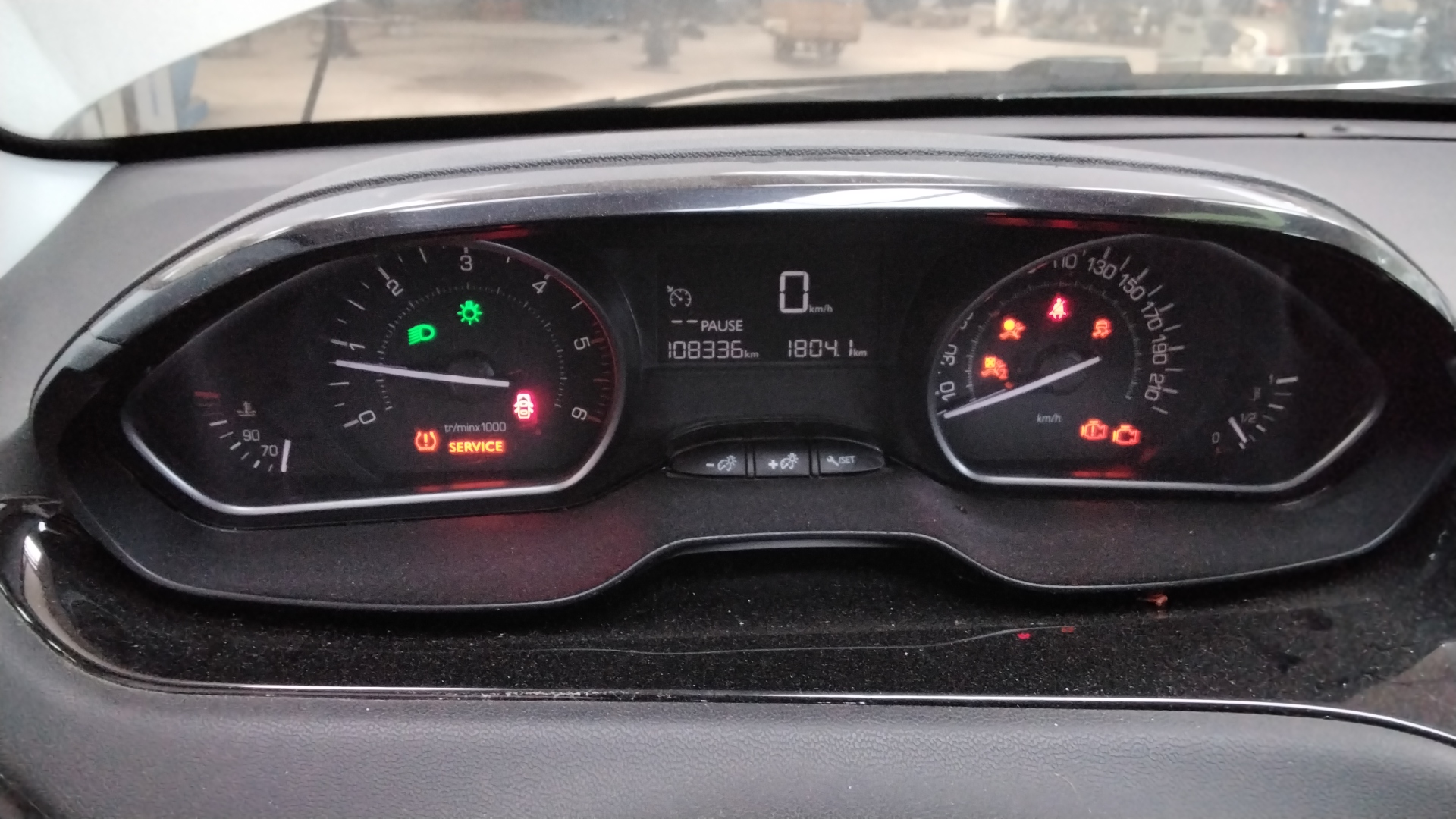 Peugeot 208 - Compteur de vitesse /compte tours 208