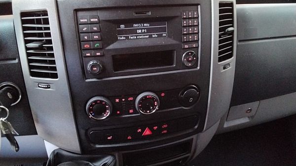 Radio frontplate VW CRAFTER 30-50 Box (2E_)