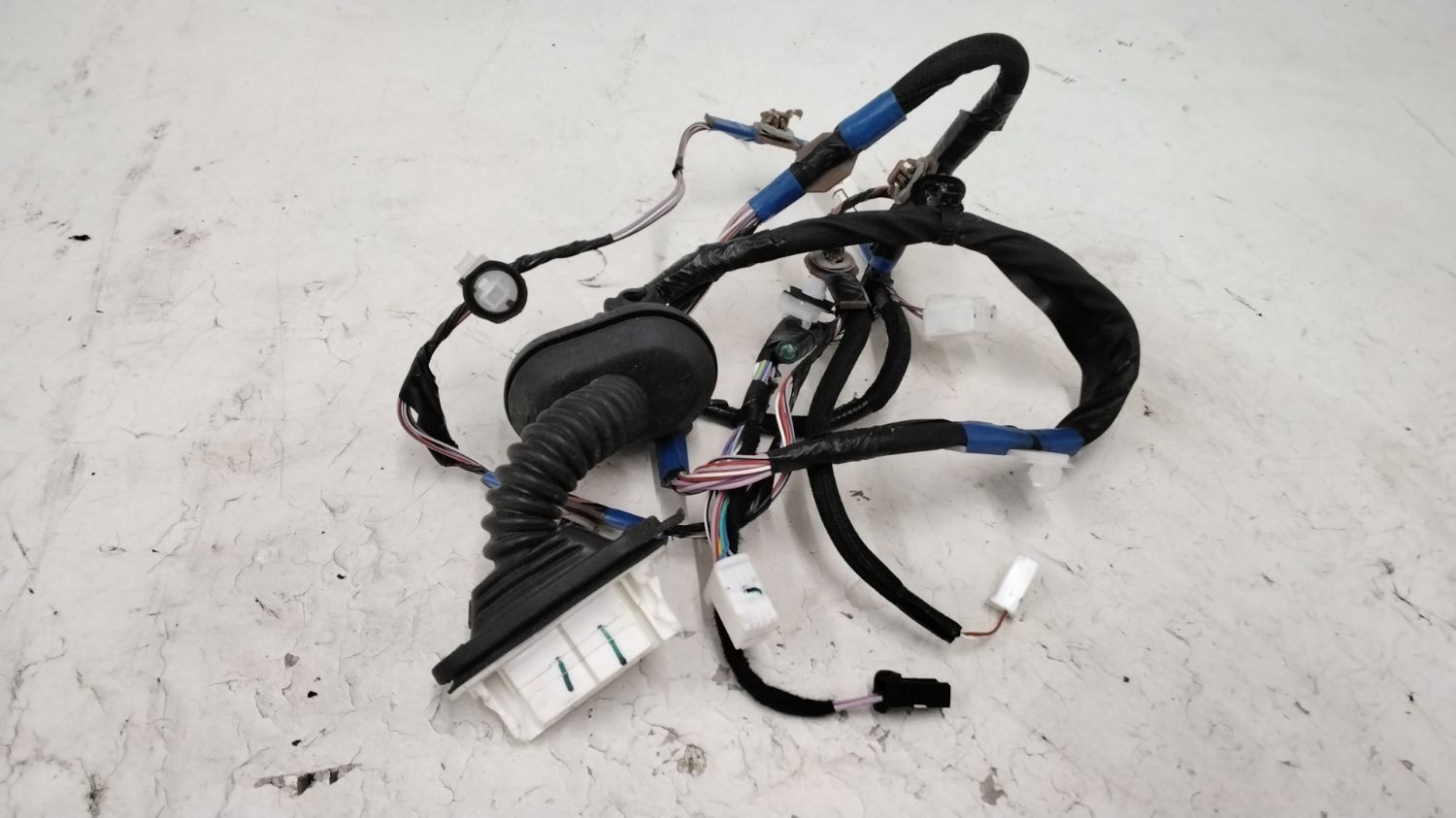 Aurélie 5点セット Toyota COROLLA Estate (_E21_) Wiring harness door 8215402B91