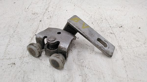 Scharnier, schuifdeur IVECO DAILY VI Box