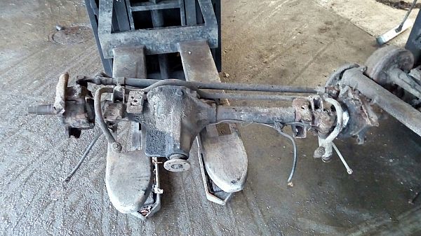 Front axle assembly complete 4wd NISSAN 