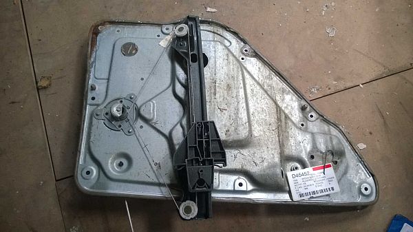 Door manual window regulator