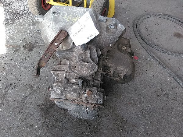 Gearkasse manuel OPEL ASTRA F Estate (T92)